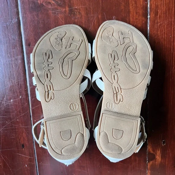White summer sandals open toe little girls size 12 - Picture 6 of 6